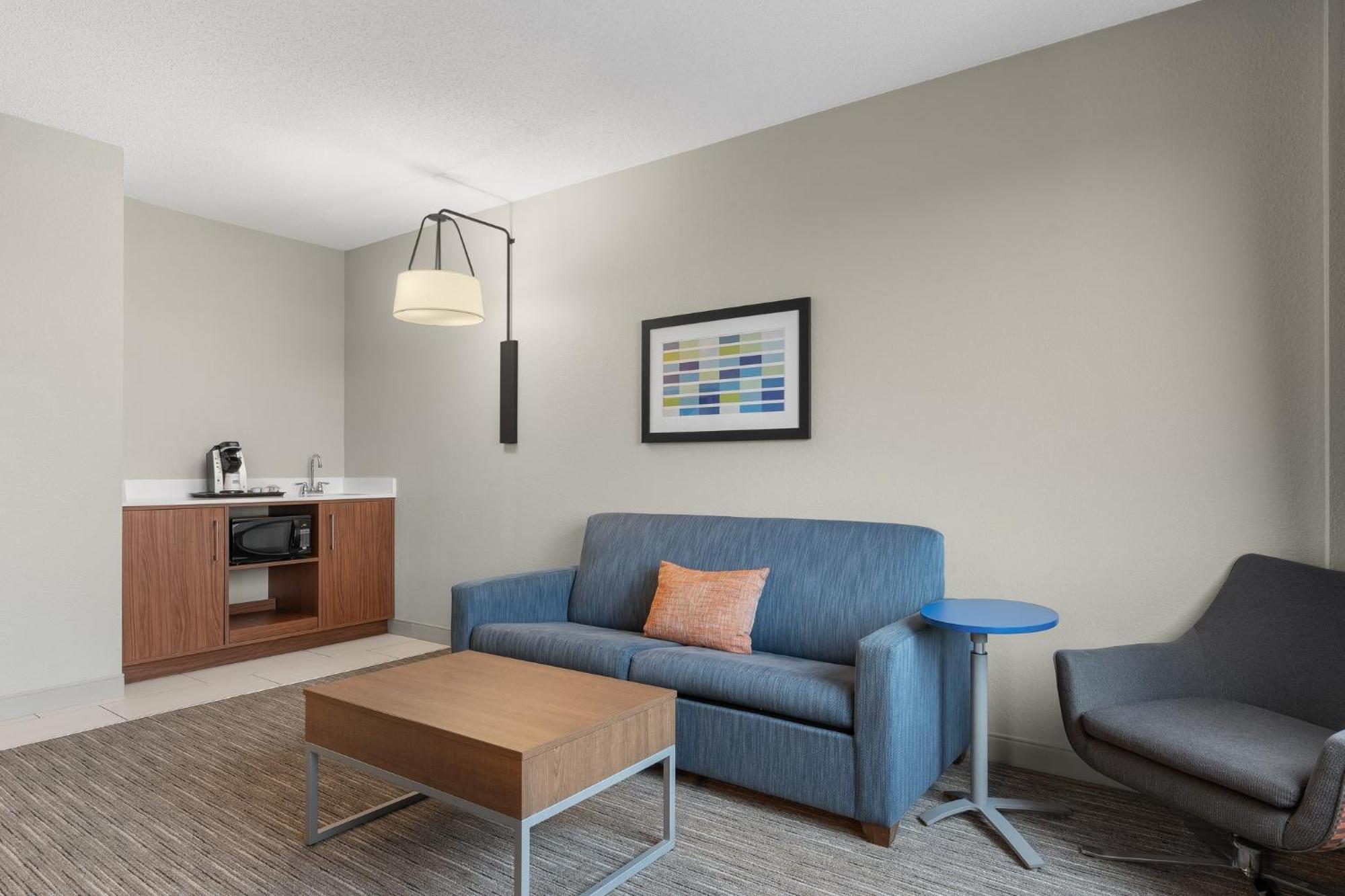 Holiday Inn Express Hotel & Suites Coralville By Ihg Zewnętrze zdjęcie