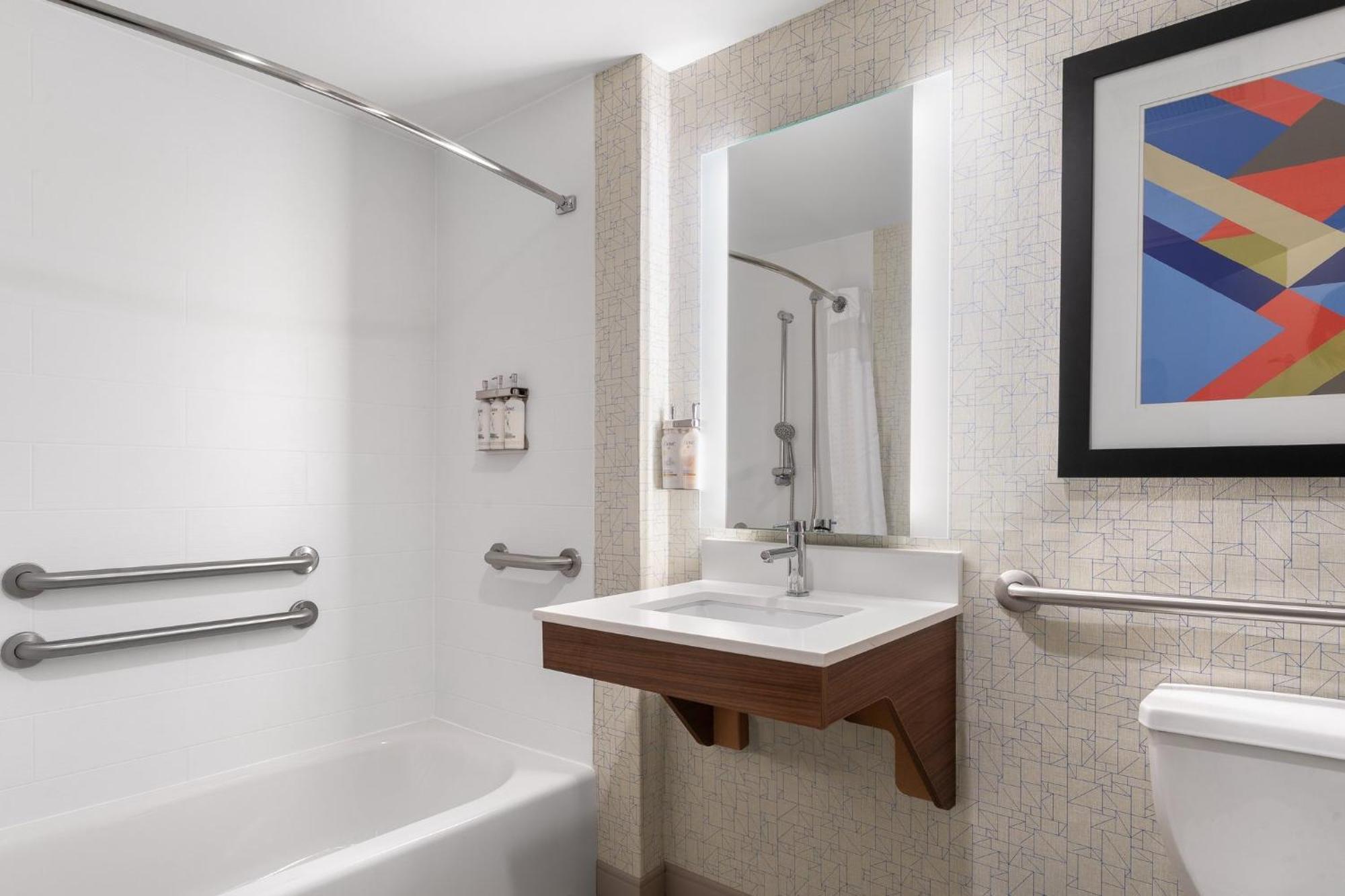 Holiday Inn Express Hotel & Suites Coralville By Ihg Zewnętrze zdjęcie