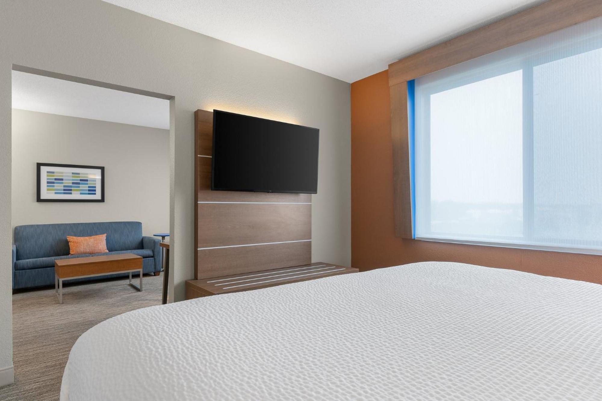 Holiday Inn Express Hotel & Suites Coralville By Ihg Zewnętrze zdjęcie
