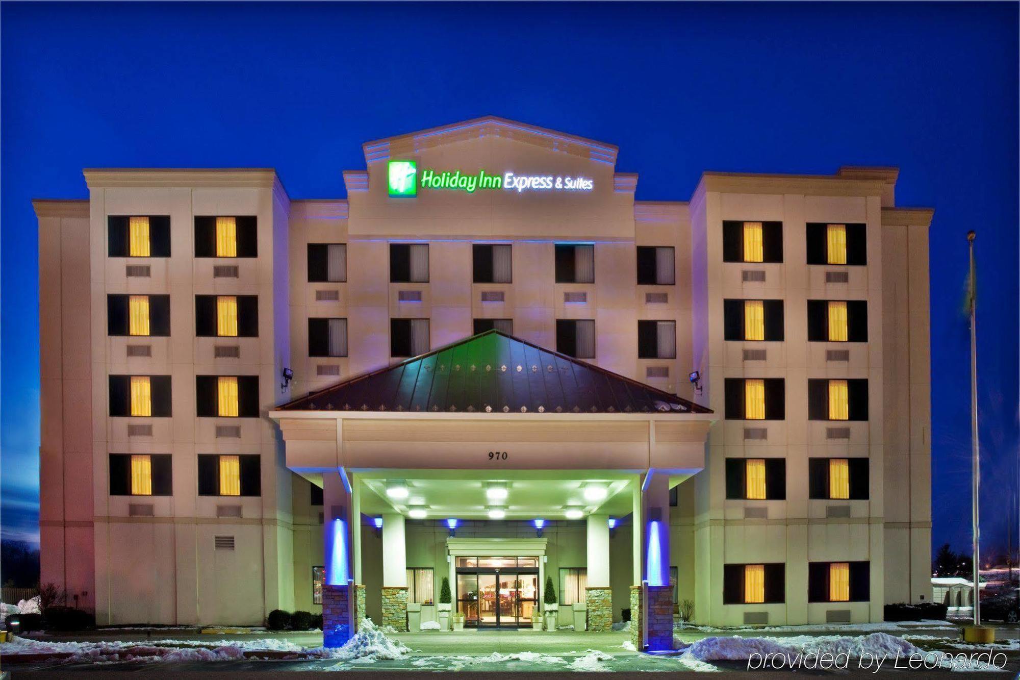 Holiday Inn Express Hotel & Suites Coralville By Ihg Zewnętrze zdjęcie